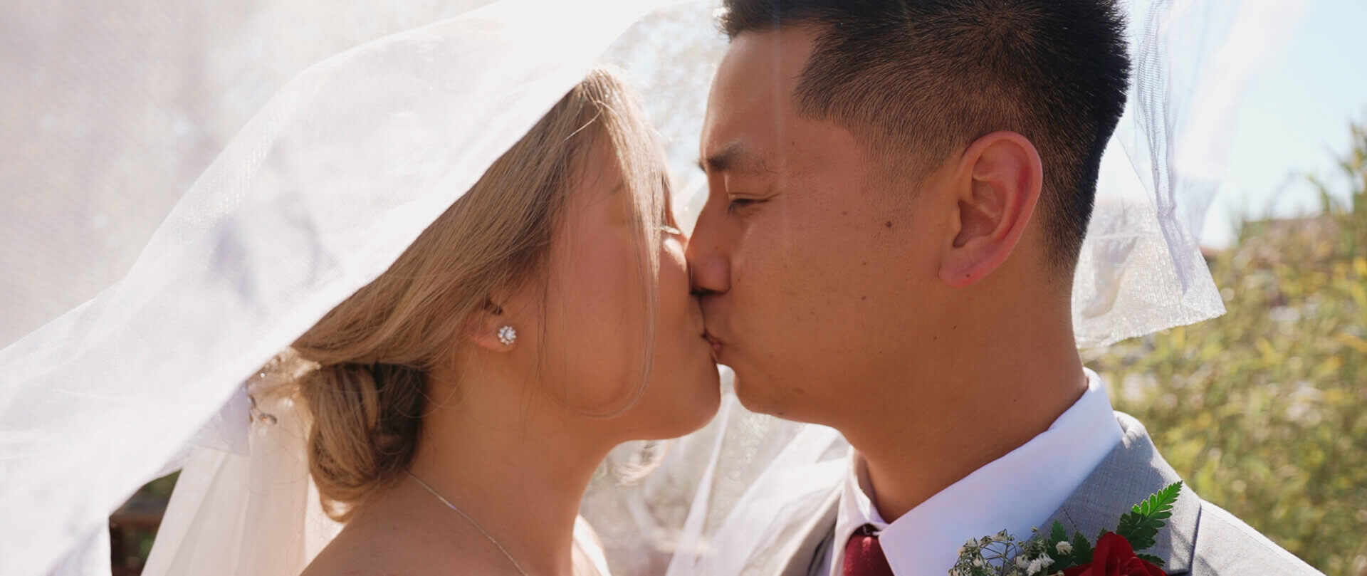 Elizabeth & Vinhson | 8 Kinds of Smiles